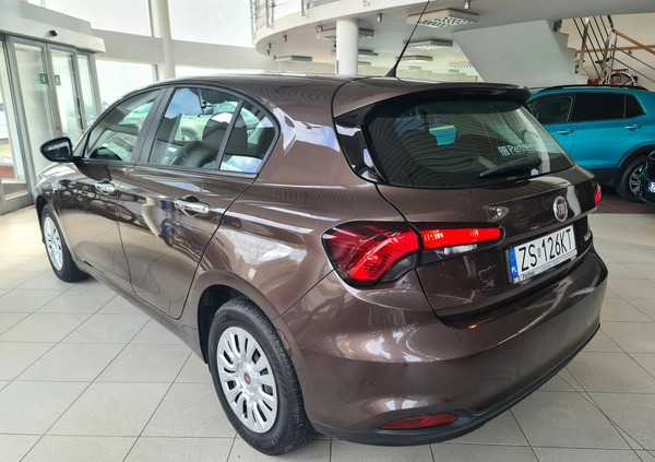 Fiat Tipo cena 48900 przebieg: 71000, rok produkcji 2018 z Strzegom małe 379